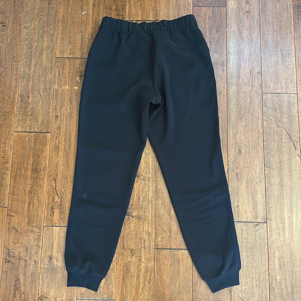 Lululemon Black On The Fly Jogger Pants Sz 6 - Picture 4 of 7